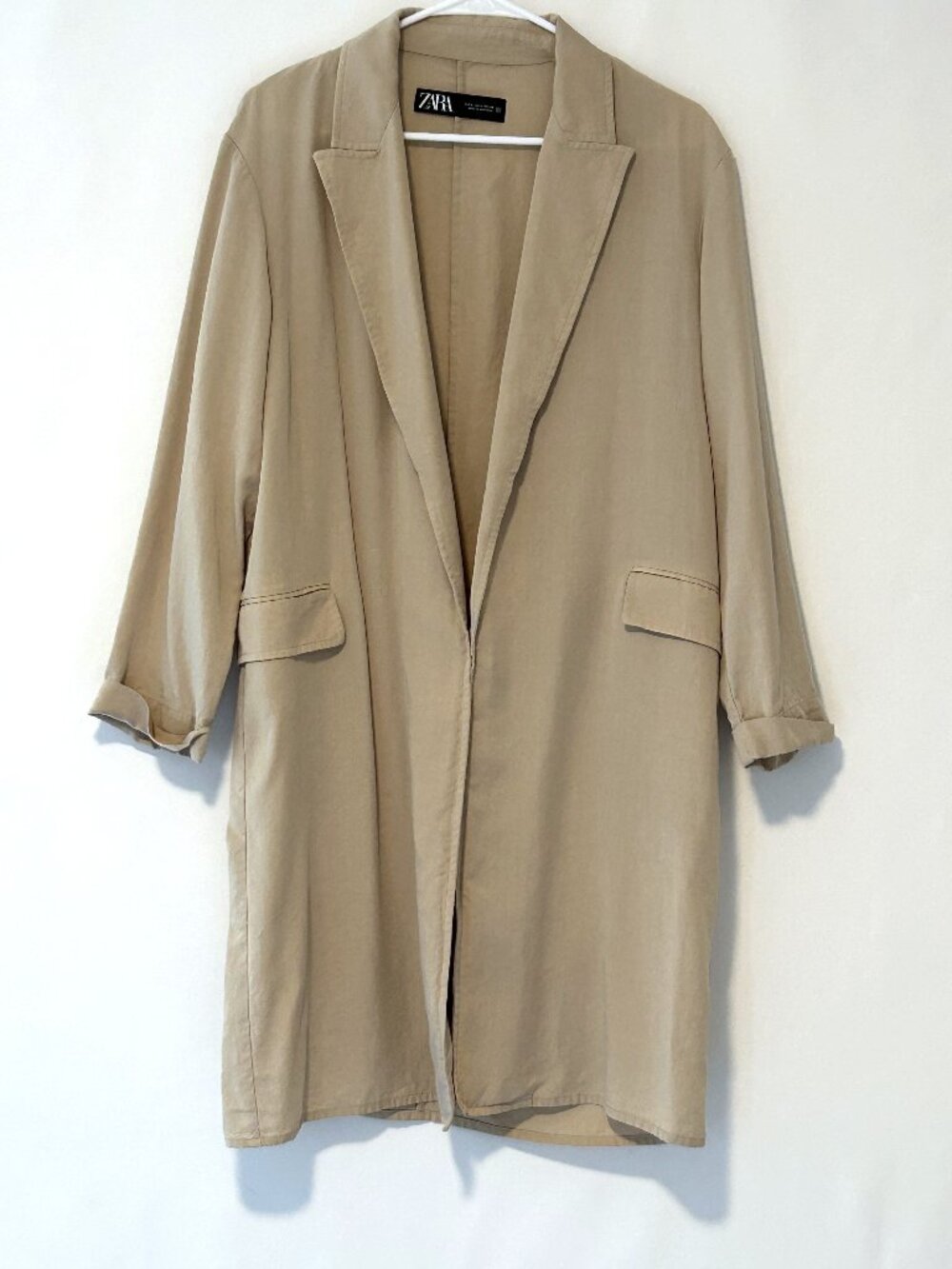Zara lightweight tan trench, size Small